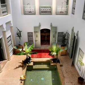 Les Hibiscus Guest house